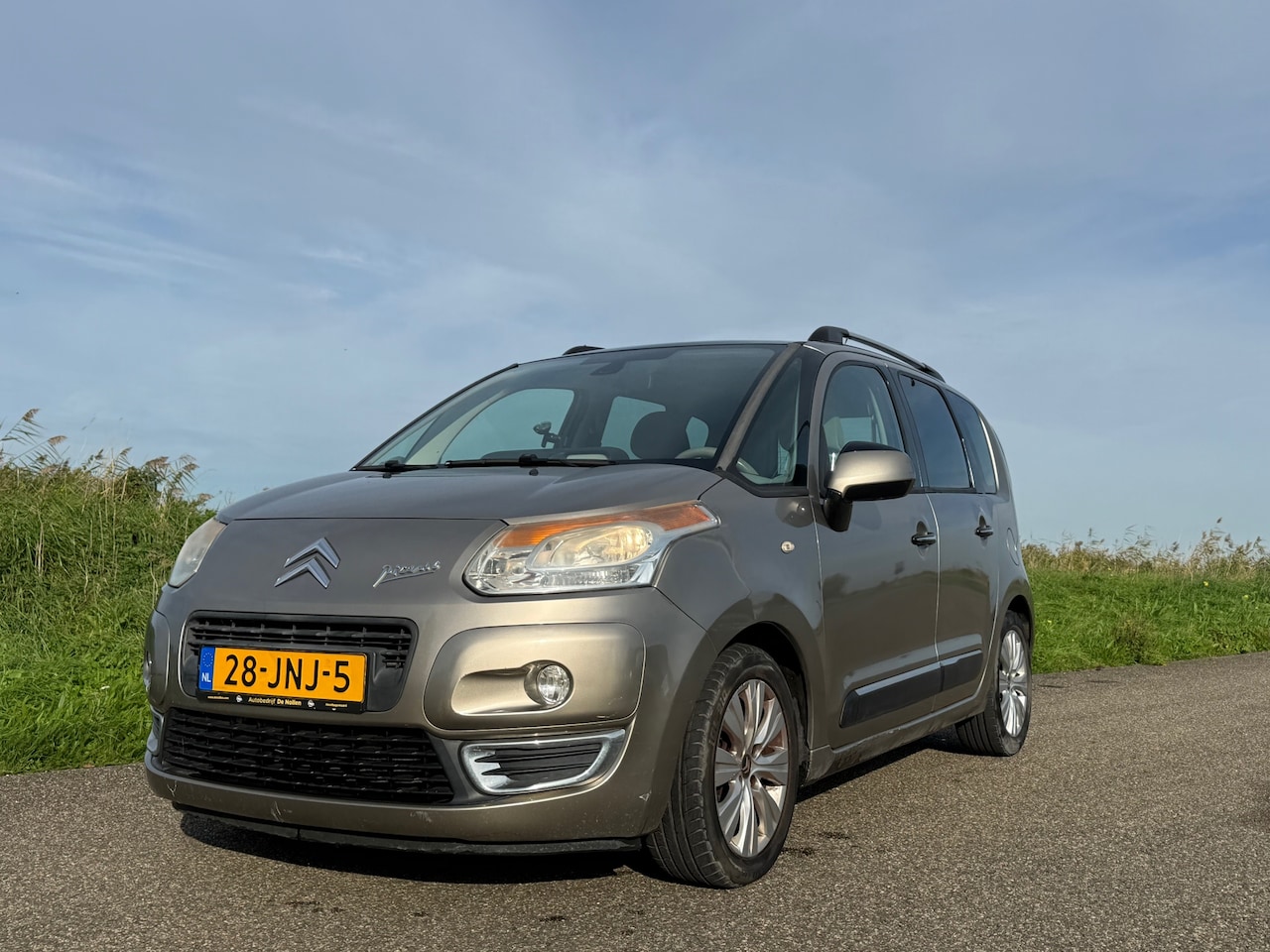 Citroën C3 Picasso - 1.6 VTi Exclusive incl gloednieuwe apk !!! - AutoWereld.nl