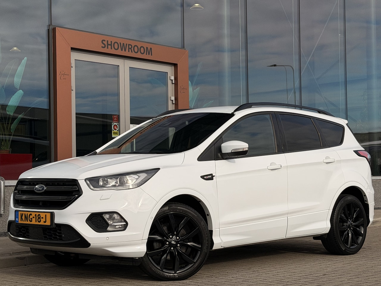 Ford Kuga - 1.5 EcoBoost ST Line | Stoel/Stuur verwarming | Keyless | LED | Cruise | Apple Carplay | S - AutoWereld.nl