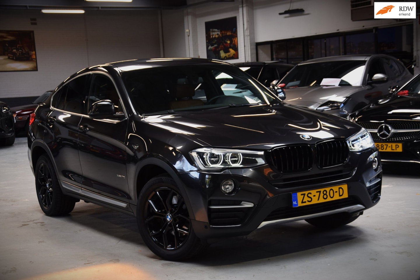 BMW X4 - XDrive20i High Executive Aut.|keyless-entry|Navi|Leder|El. Trekhaak - AutoWereld.nl