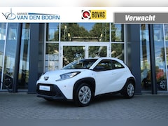 Toyota Aygo X - 1.0 VVT-i, Adaptieve Cruise, All-Seasons, Airco, CarPlay/Android, Camera etc