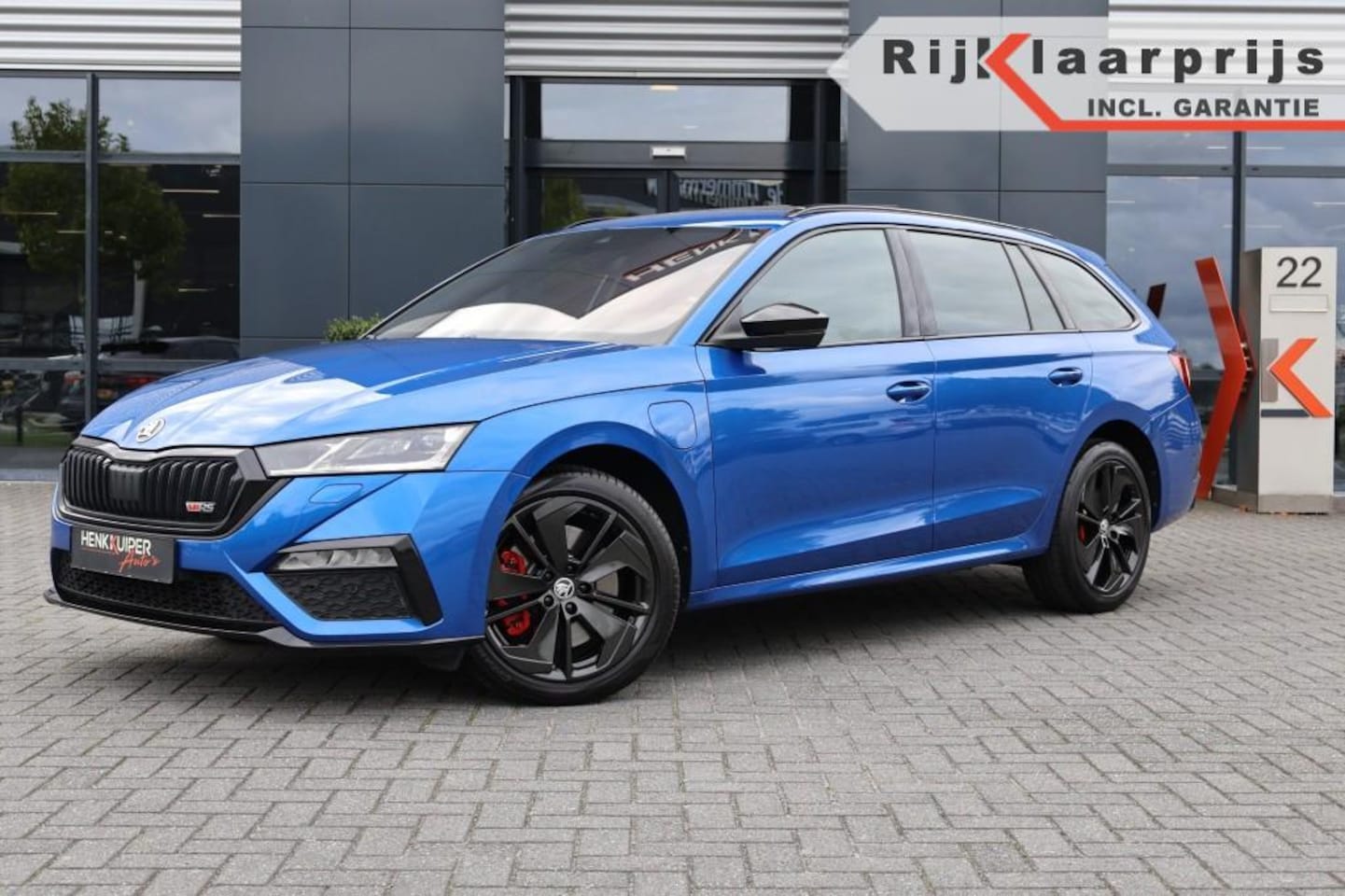 Skoda Octavia Combi - Combi 1.4 TSI RS iV 245pk/ Sportstoelen elektr./Panodak/ ACC/ Navi/ Head-up/Camera/App-Con - AutoWereld.nl