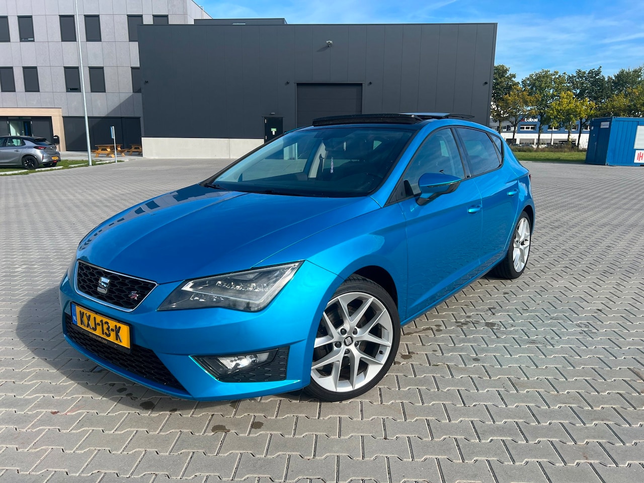 SEAT Leon - 1.8 TSI Xcellence Panoramadak|Navigatie|Bluetooth - AutoWereld.nl
