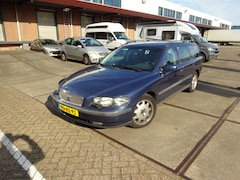 Volvo V70 - 2.4 Comfort Line MET APK AIRCO WERKT