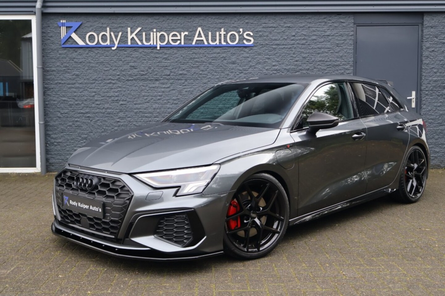 Audi A3 Sportback - Sportback 45 TFSIe (245pk) 3X S-line S3 Look/Carbon/LED/19 inch/Camera - AutoWereld.nl