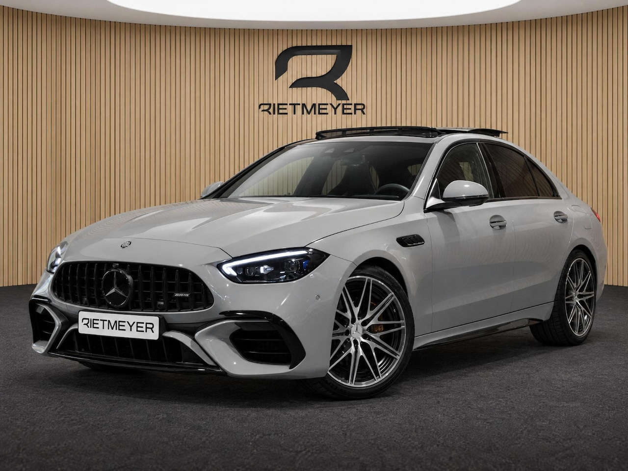 Mercedes-Benz C-klasse - AMG 63 S E Performance |Keramisch |Kuipstoelen |HUD |4Wielbesturing - AutoWereld.nl