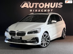 BMW 2-serie Active Tourer - 218i High Executive Launch Edition Pano/ Headup/ Camera/ Trekhaak/ Led/ Leder/ Ambiance/ C