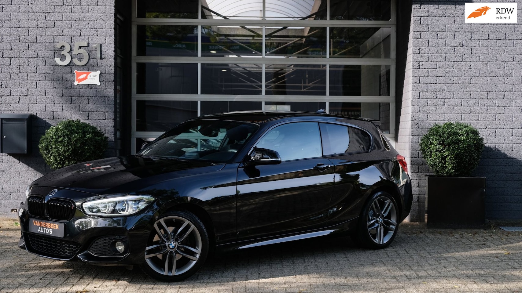 BMW 1-serie - 120i Edition M Sport Shadow High Executive 120i Edition M Sport Shadow High Executive - AutoWereld.nl