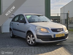 Kia Rio - 1.4 LX