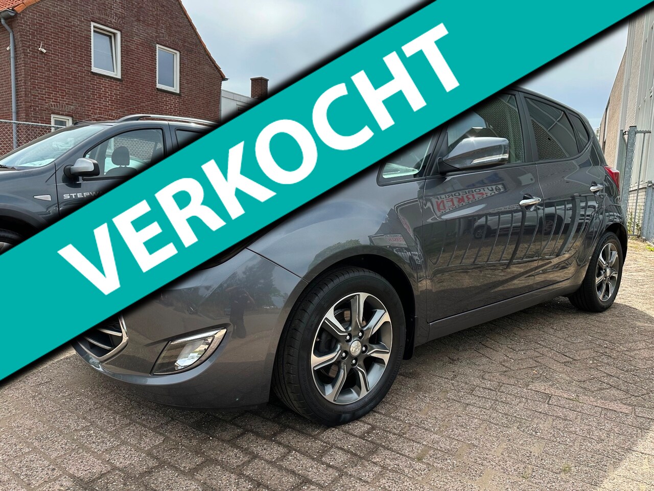 Hyundai ix20 - 1.6i i-Catcher * AUTOMAAT * PANO * LEDER * CAMERA * - AutoWereld.nl