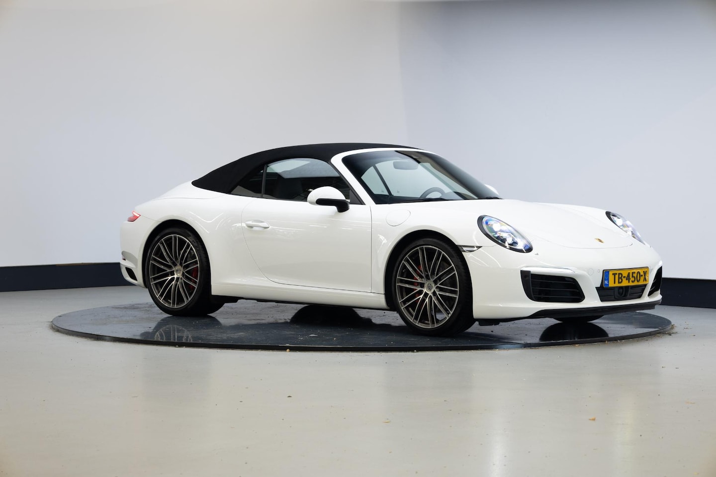 Porsche 911 Cabrio - 3.0 Carrera S | Sport chrono | Sport uitlaat | Led | Leder | - AutoWereld.nl