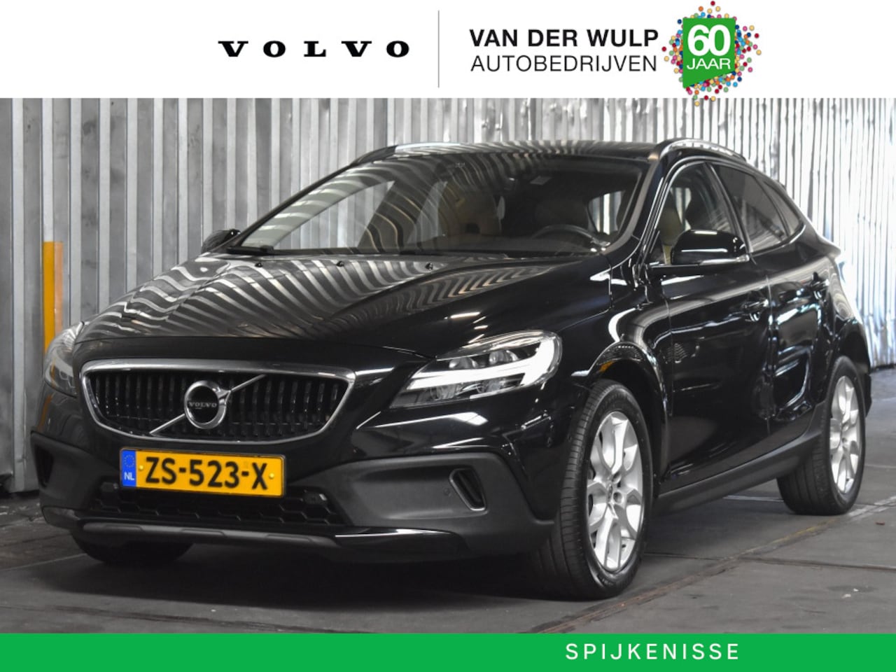 Volvo V40 Cross Country - T3 153PK Polar+ Luxury | Leder | Panoramadak | DAB Radio | Keyless Entry | - AutoWereld.nl