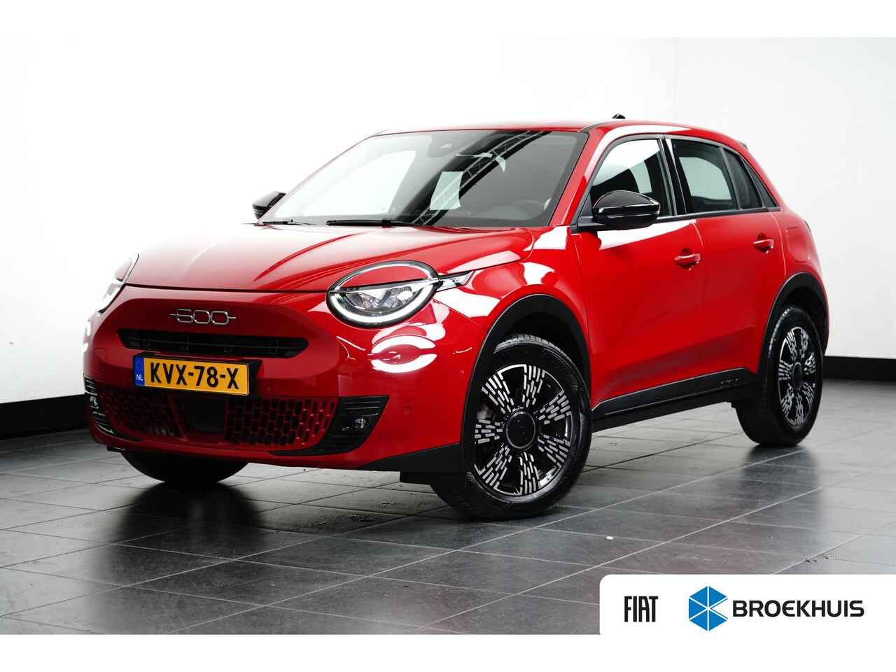 Fiat 600 - 1.2 Hybrid Icon Camera | Carplay | Navigatie | Cruise | Touchscreen | Clima | Lichmetaal! - AutoWereld.nl