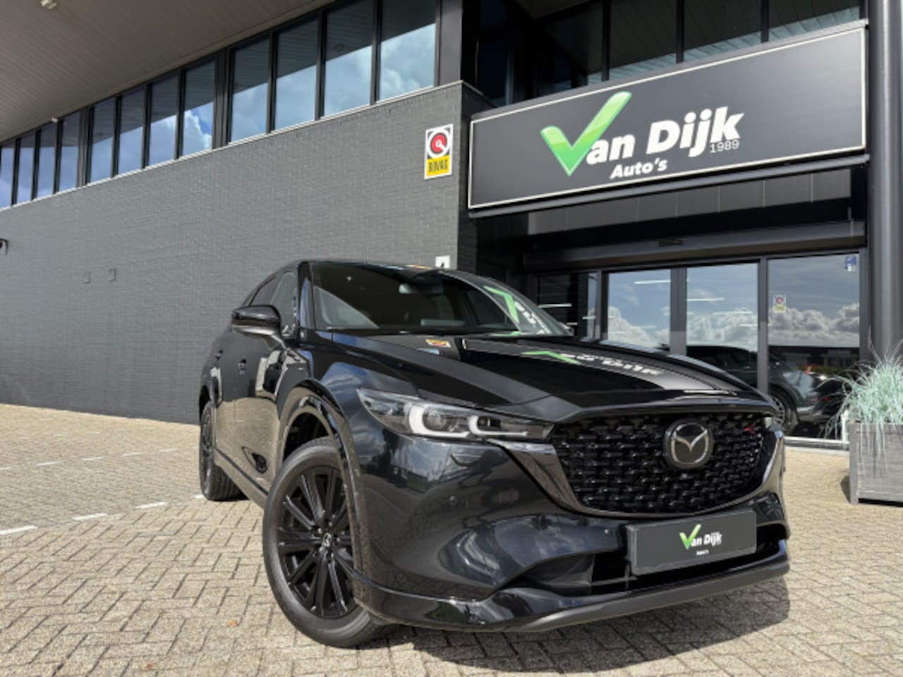 Mazda CX-5 - 2.0 SkyActiv-G Homura Leer Navi 360Camera 19 Inch - AutoWereld.nl