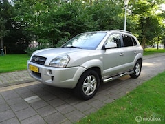 Hyundai Tucson - 2.0i Dynamic|AIRCO|LEDER|STOELVER.|DEALER OND