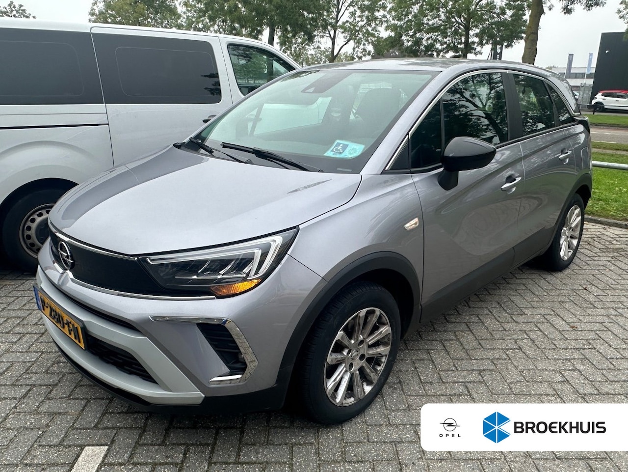 Opel Crossland - 1.2 Turbo Elegance | Achteruitrijcamera | Airco (automatisch) | Apple Carplay/Android Auto - AutoWereld.nl