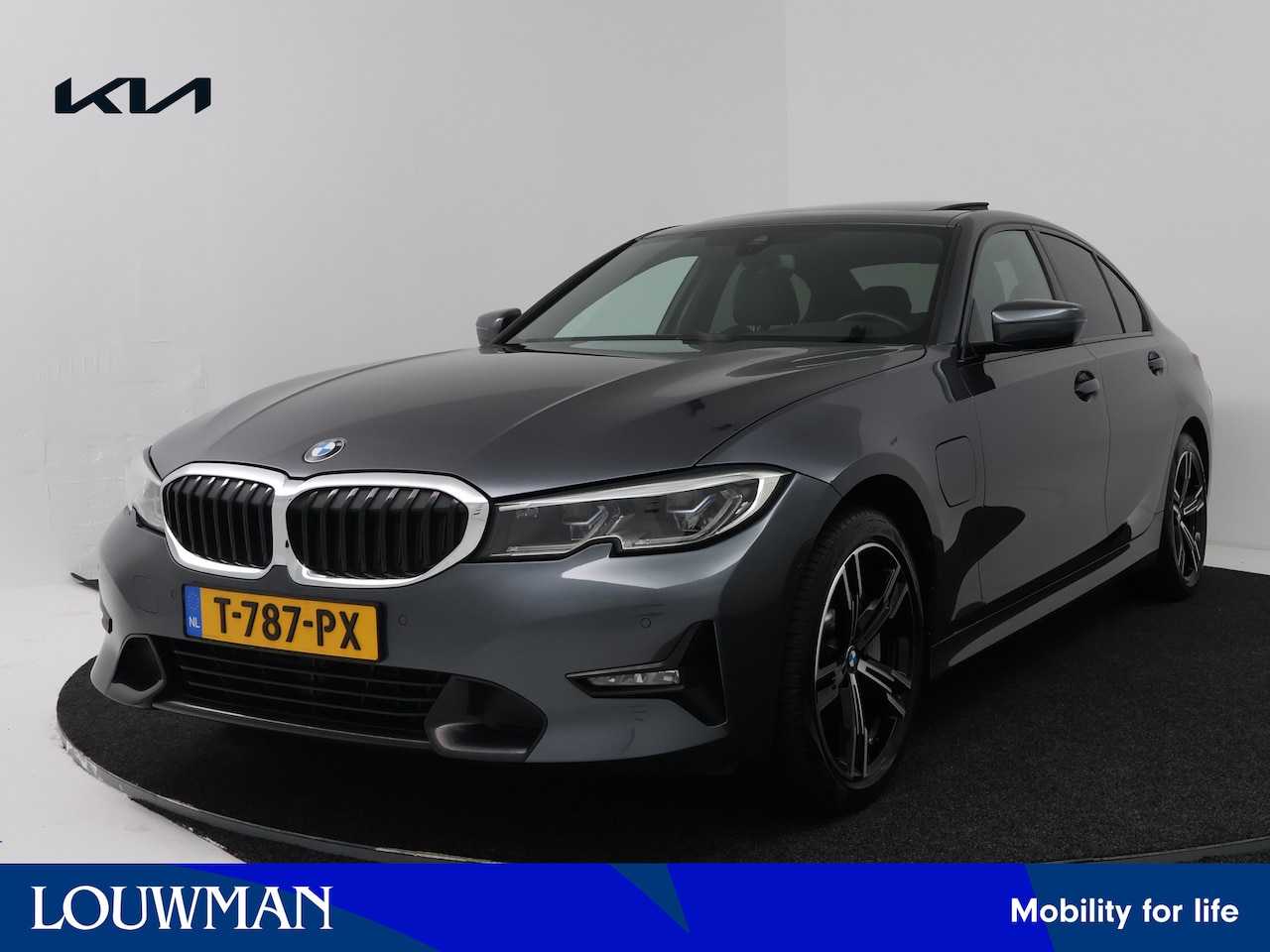 BMW 3-serie - 330e High Executive Shadow Line | Schuif/kanteldak | Head-up Display | Harman/Kardon | Led - AutoWereld.nl