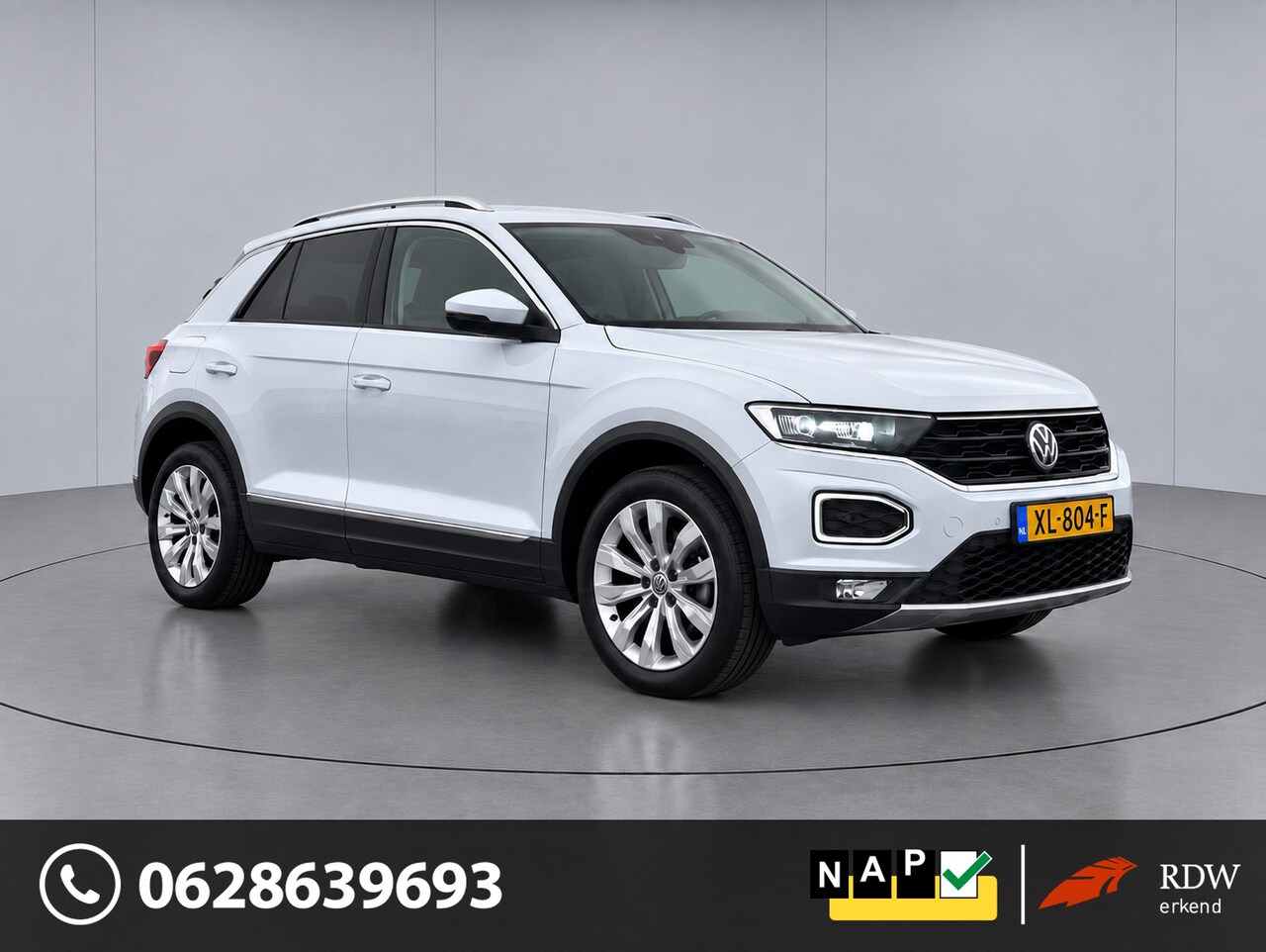 Volkswagen T-Roc - 1.5 TSI Sport/Navi/camera/automaat - AutoWereld.nl