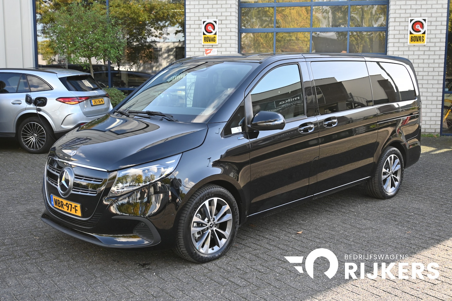 Mercedes-Benz EQV - 300 L2 Avantgarde 90 kWh Incl BTW - AutoWereld.nl