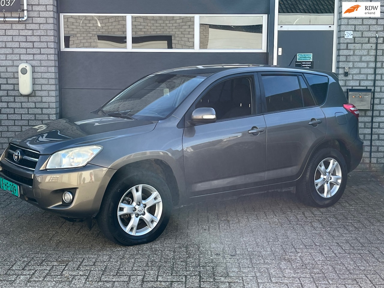 Toyota RAV4 - 2.0 VVTi Dynamic 4X4 Clima Navi Trekhaak APK - AutoWereld.nl