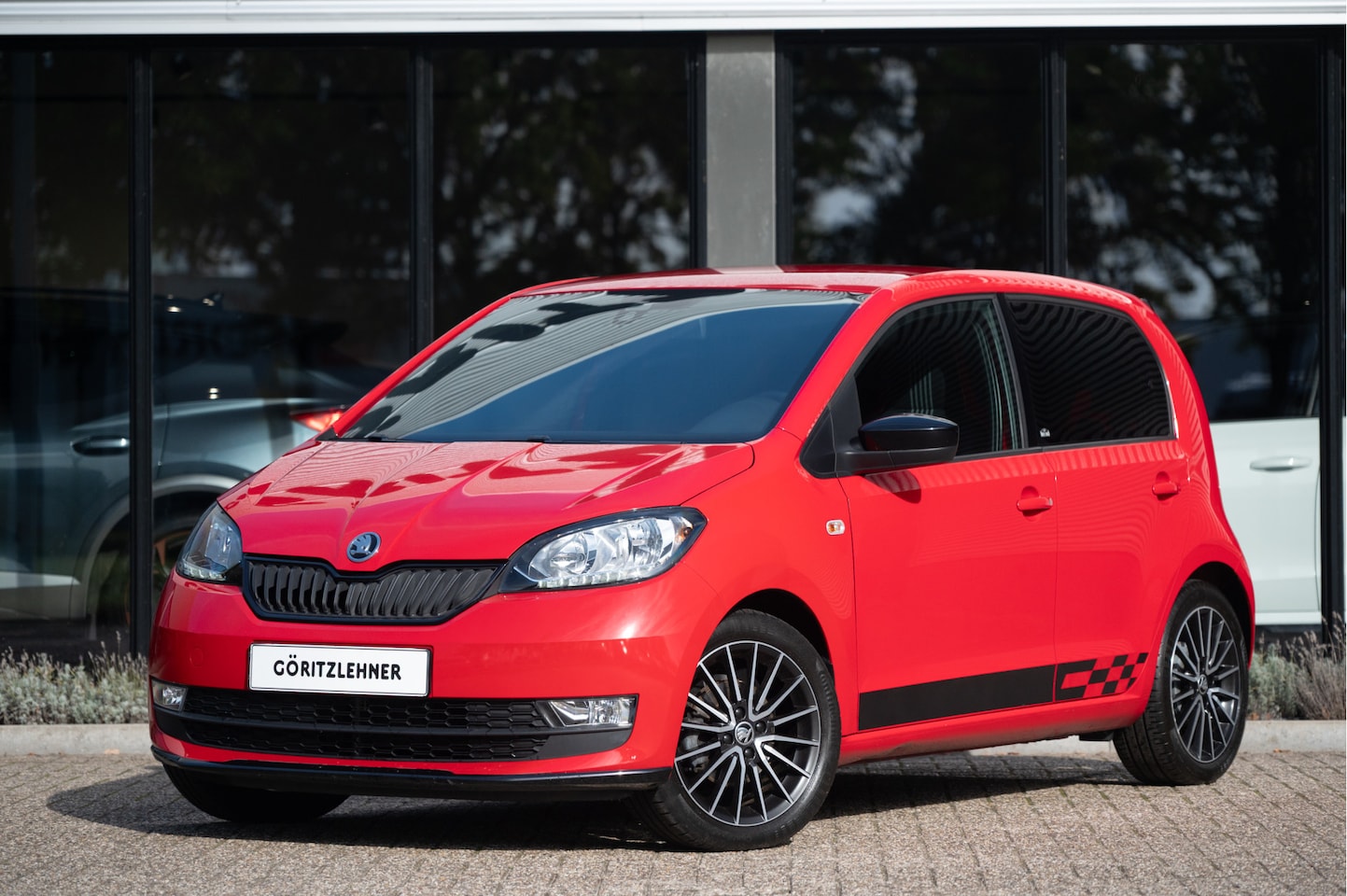 Skoda Citigo - 1.0 Monte Carlo | Stoelverw. | PDC | Bluetooth | 16 inch | Zwarte hemel | Sportstoelen - AutoWereld.nl