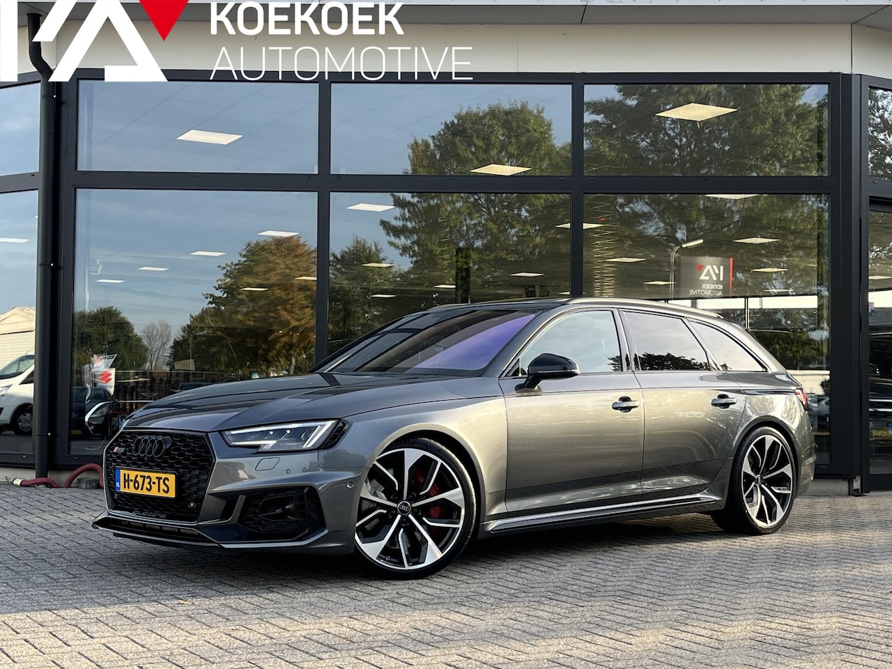 Audi A4 Avant - RS4 Quattro Pro Line Plus B&O/PANO/MEMORY/LEER/360/MASSAGE - AutoWereld.nl