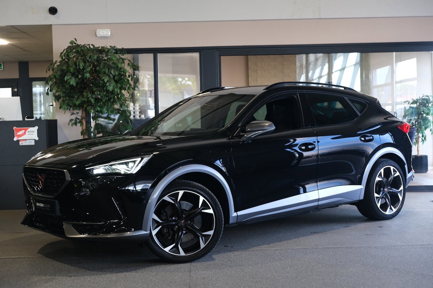 CUPRA Formentor - 1.4 e-Hybrid VZ 245PK Navi Camera Carplay - AutoWereld.nl