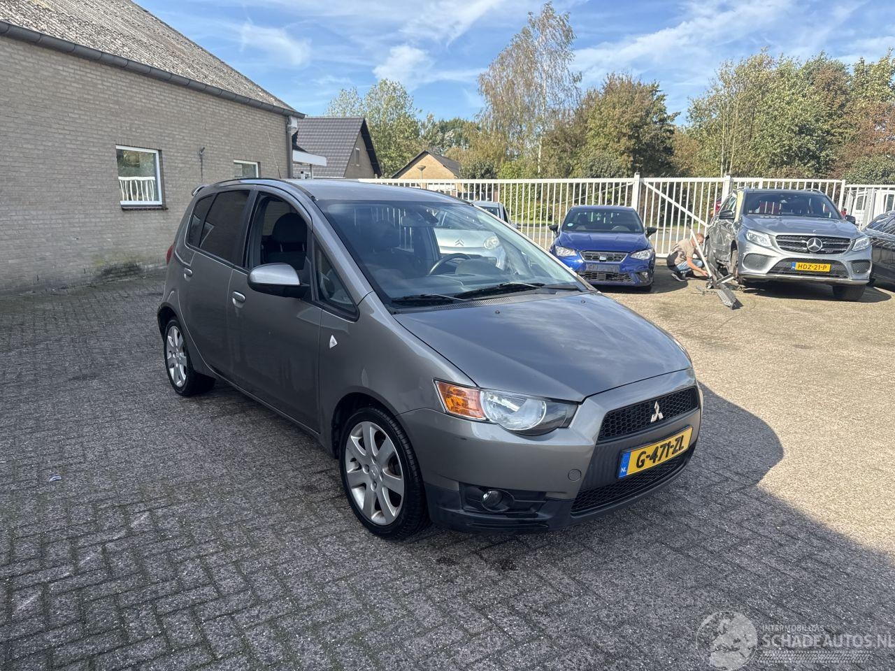 Mitsubishi Colt - 1.3 Edition Two AUTOMAAT - AutoWereld.nl