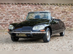 Citroën DS - 23 Cabriolet "Conversion aux Pays-Bas" Professionally restored and built to convertible by