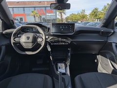 Peugeot 2008 - Hybrid Style | 136PK | Carplay | Cruise | LED | PDC | Climate Control