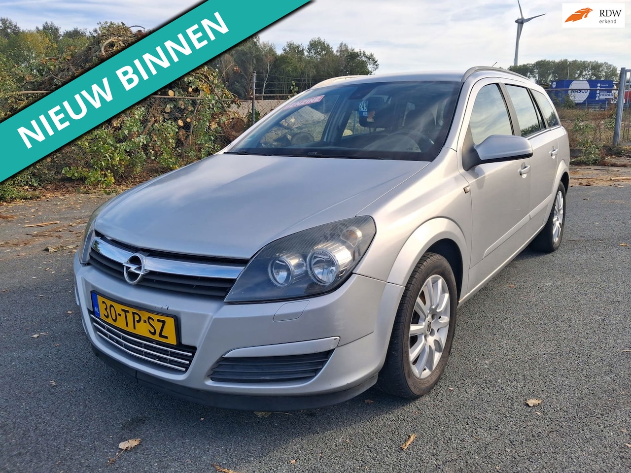 Opel Astra Wagon - 1.8 Essentia ZO INGERUILD ZO WEG PRIJSJE - AutoWereld.nl
