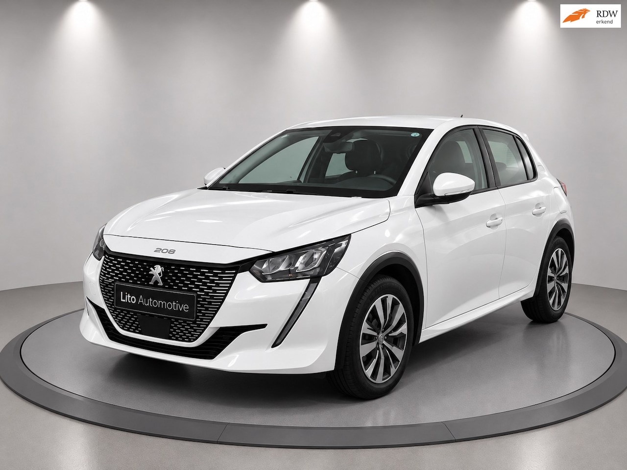 Peugeot e-208 - EV Allure 50 kWh|CARPLAY|ACHTERUITRIJCAMERA|ELECTRIC| - AutoWereld.nl