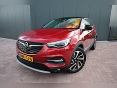 Opel Grandland X - 1.2 Turbo Business Executive Automaat Panoramadak Lederen comfort stoelen Stoelverwarming/