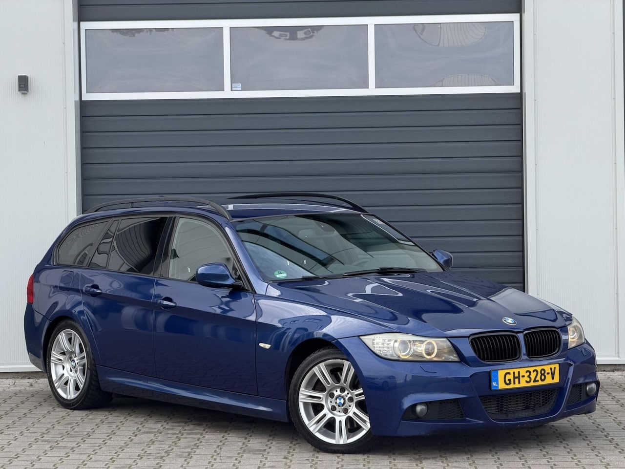 BMW 3-serie Touring - 330d LCI High Executive / M-Sport / N57 - AutoWereld.nl