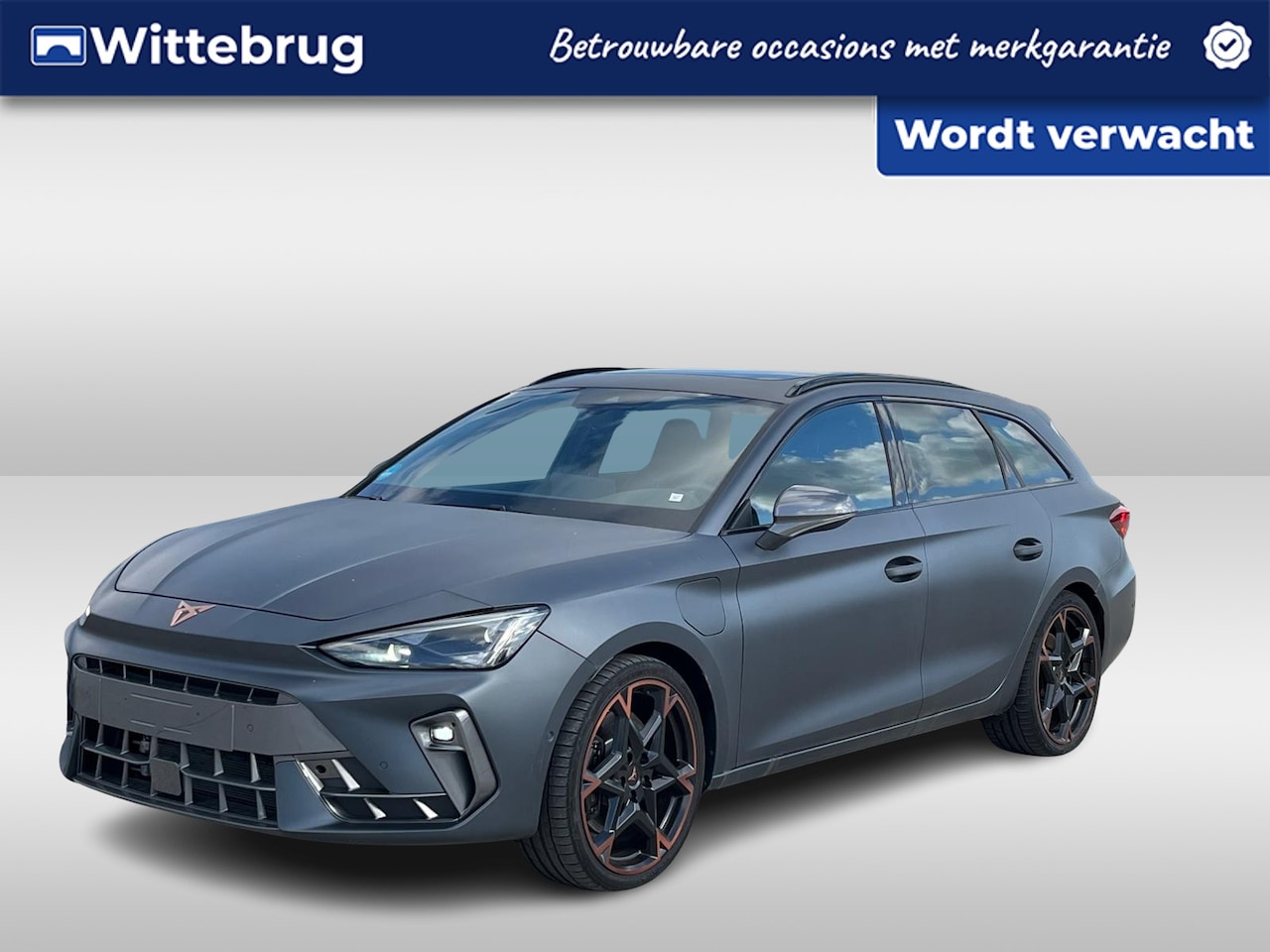 CUPRA Leon Sportstourer - 1.5 TSI e-Hybrid 272PK VZ / Panoramadak / Memory Seat / Supersport Stuur / Sennheiser / Ac - AutoWereld.nl