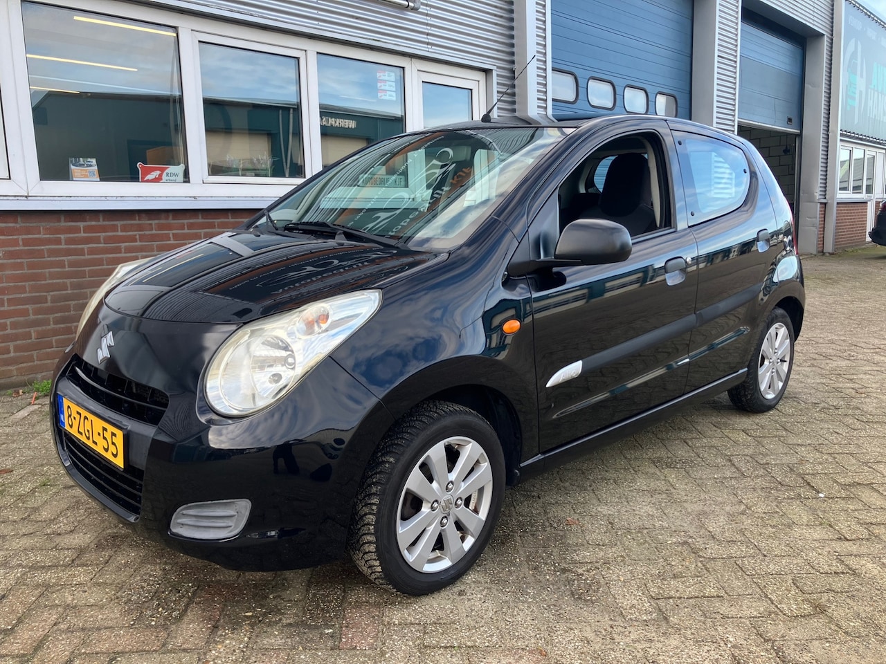 Suzuki Alto - 1.0 Celebration EASSS 1.0 Celebration EASSS - AutoWereld.nl