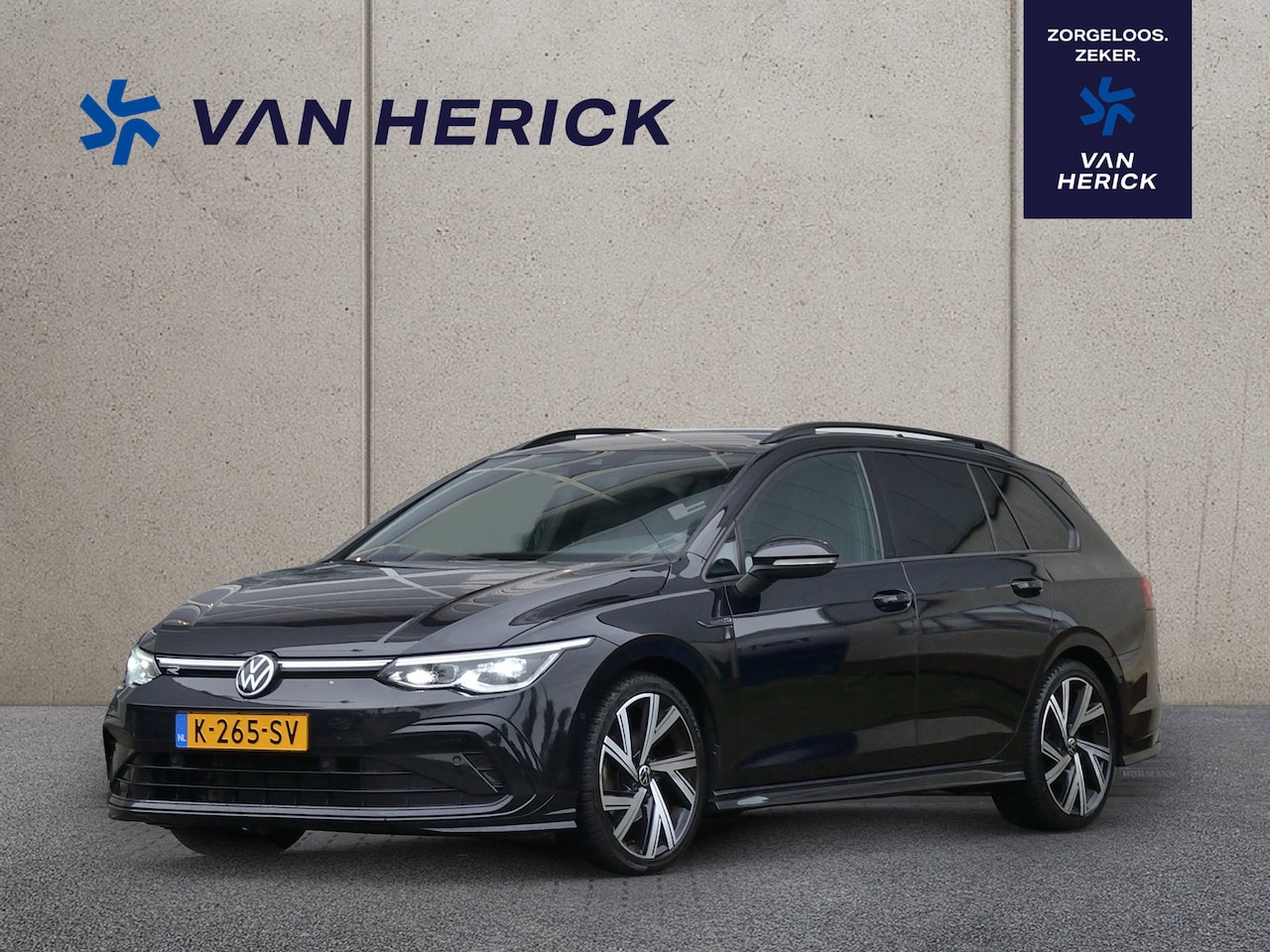 Volkswagen Golf Variant - 1.5 eTSI 131PK R-Line Automaat | IQ Light | Trekhaak | Achteruitrijcamera - AutoWereld.nl
