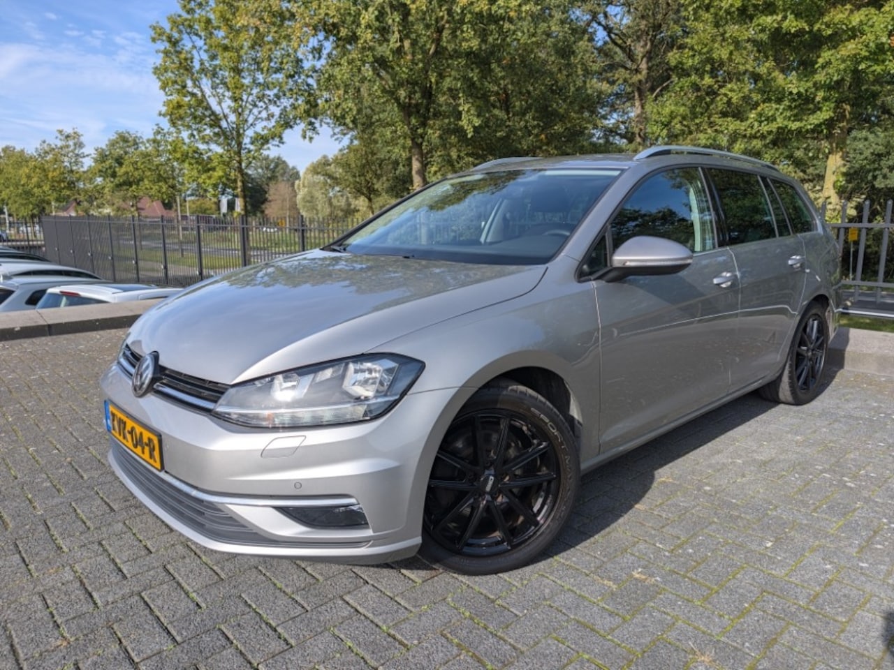 Volkswagen Golf Variant - 1.5 Highline | 150PK | Trekhaak | Carplay | Camera | ACC | PDC | Stoelverw. | Climate Cont - AutoWereld.nl