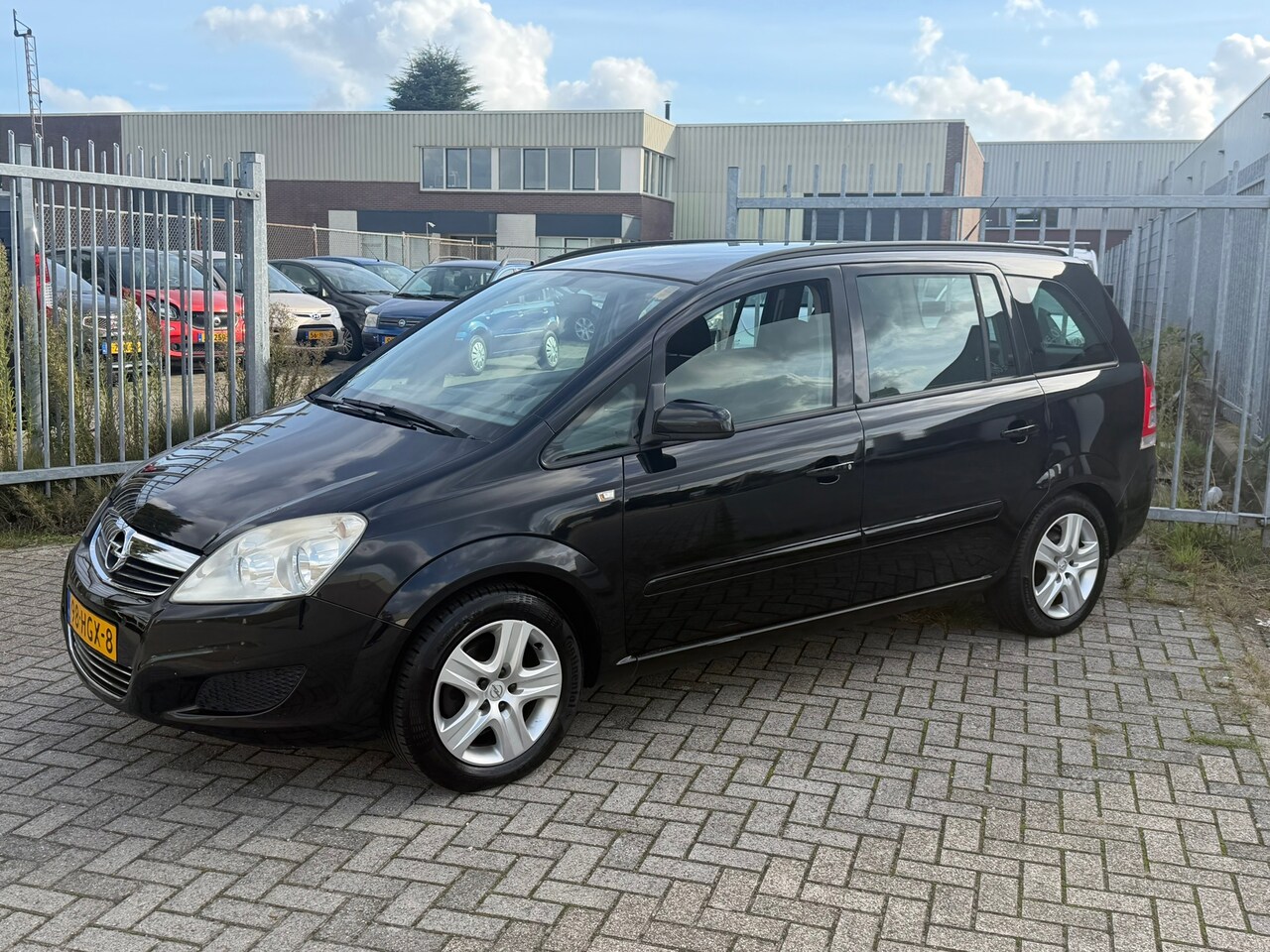 Opel Zafira - 1.6 Business 7 persoons NL AUTO NAP! NW Distributieriem l NAVI l CRUISE l AIRCO l AFNEEM H - AutoWereld.nl