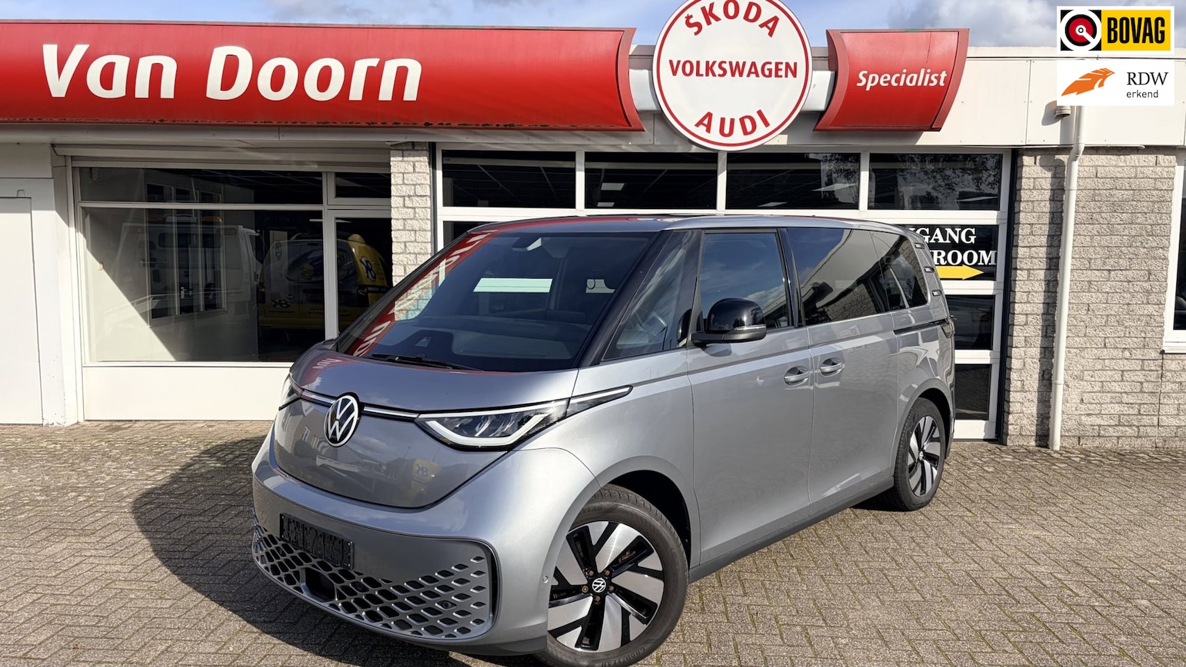 Volkswagen ID. Buzz - Multivan Life 75 Years Edition 77 kWh - AutoWereld.nl