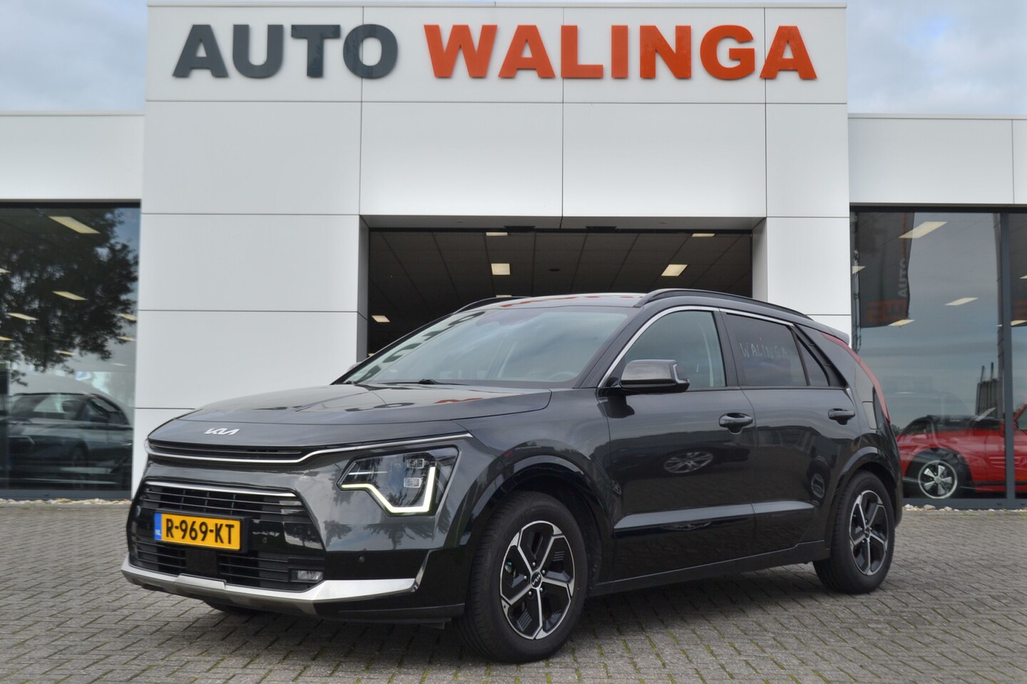 Kia Niro - 1.6 GDi Hybrid DynamicPlusLine | Opendak | Leer | Stuur en stoelverw. | Trekhaak | Carplay - AutoWereld.nl