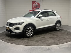Volkswagen T-Roc - 1.0 TSI Style, 17 inch, Clima, Cruise, Navi, Parkeersensoren, Prijs incl. nieuwe apk, beur