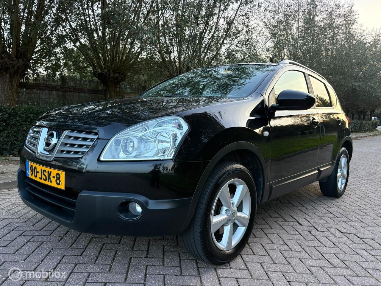 Nissan Qashqai - 2.0 Tekna|Automaat | Pano | Leer | Trekhaak - AutoWereld.nl