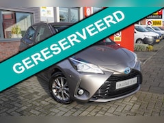 Toyota Yaris - 1.5 Hybrid Design / Camera / Cruise control / Climate Control / Bluetooth / Navi