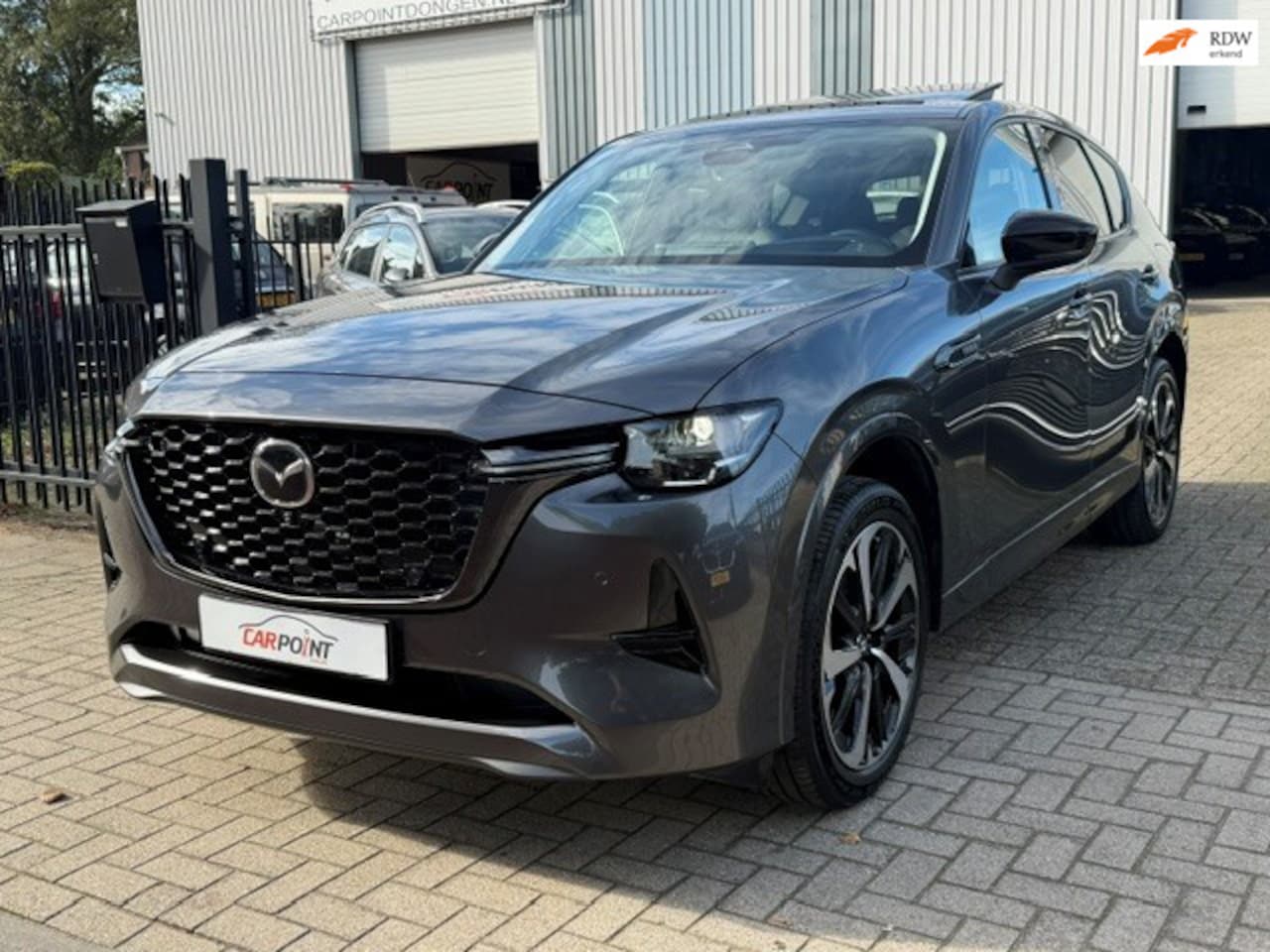 Mazda CX-60 - 2.5 e-SkyActiv PHEV Takumi 328PK Pano 360 Trekhaak!! - AutoWereld.nl