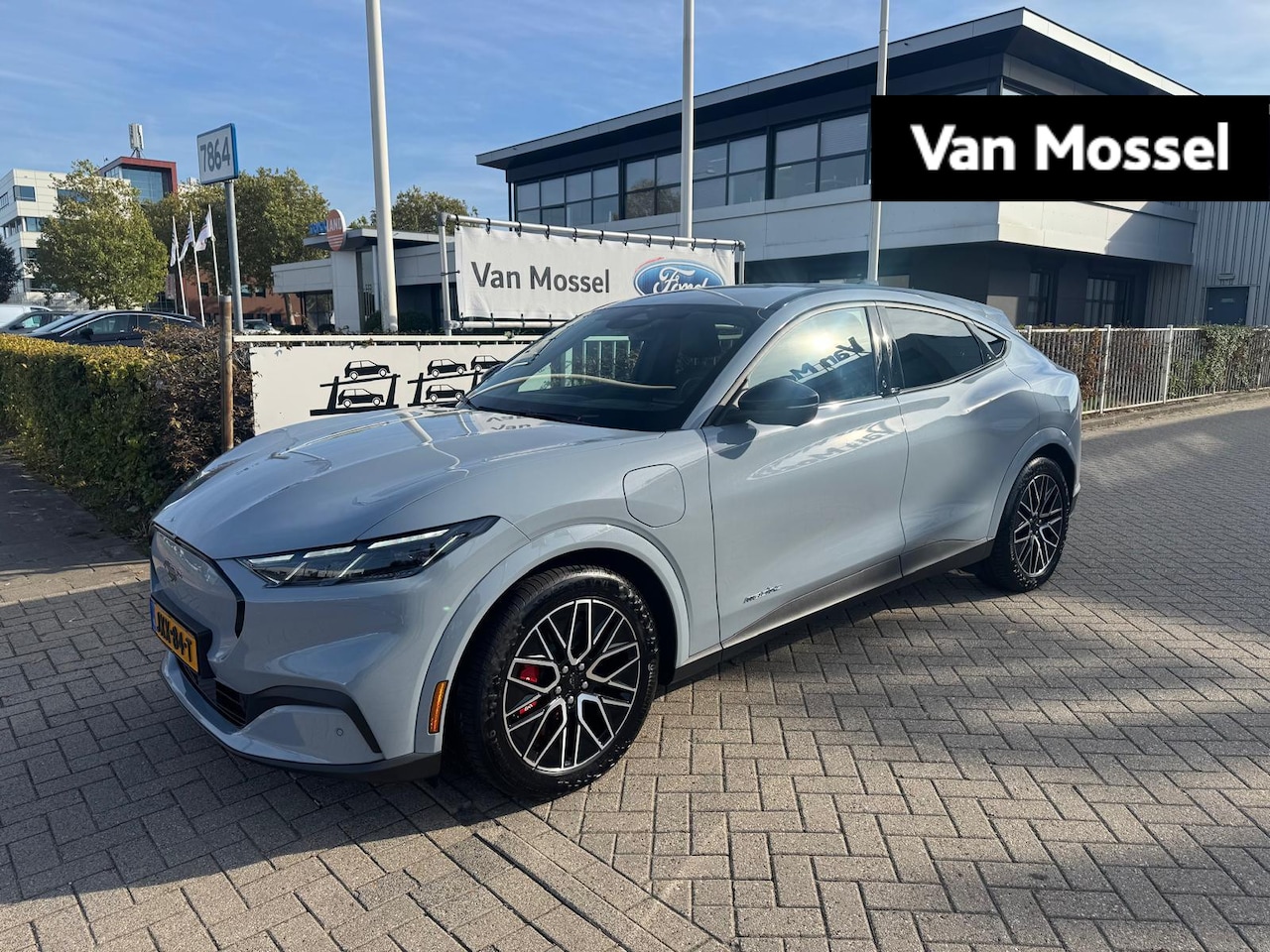 Ford Mustang Mach-E - Extended Premium RWD 88 kWh | Elektr. Bestuurdersstoel met Memory | Dodehoekdetectie | Ada - AutoWereld.nl