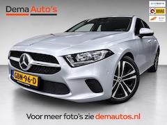 Mercedes-Benz A-klasse - 180 BUSINESS EDITION AUTOMAAT/NAVI/ECC/PDC/CRUISE///
