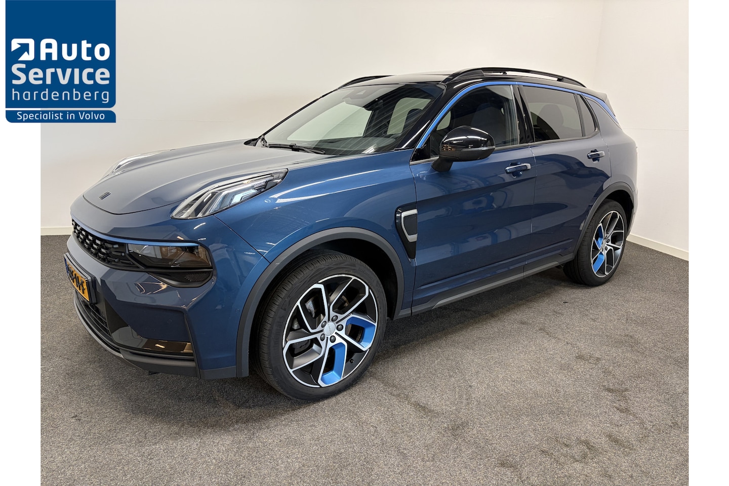 Lynk & Co 01 - 1.5 261pk AUT7 PHEV 70km Elec Pano/ Adapt./ 3.60 Camera/ Achteruitrij Camera Dig. Dashboar - AutoWereld.nl