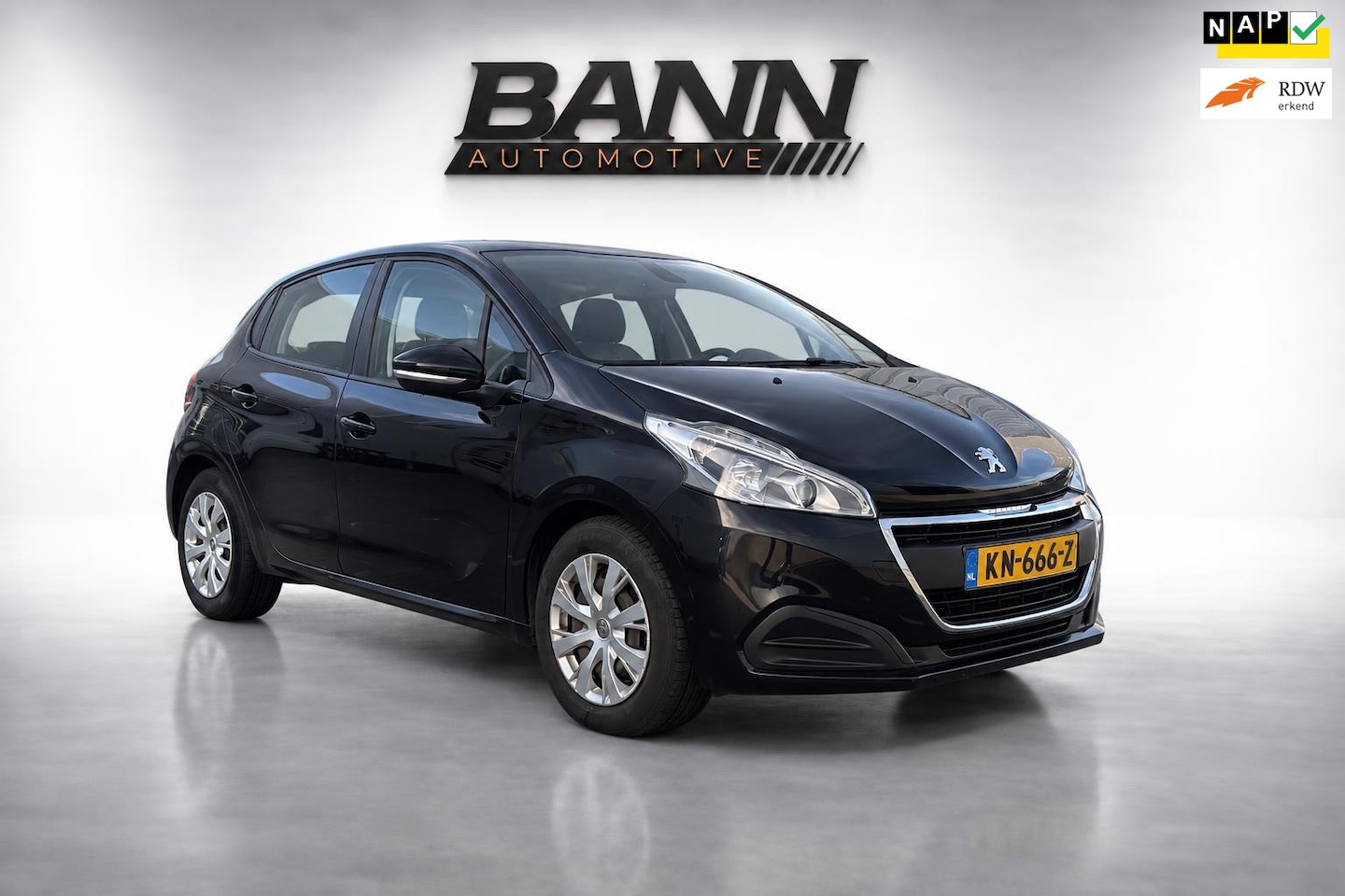 Peugeot 208 - 1.2 PureTech Active| Nieuwe distr. riem| Navi|xenon|trekhaak - AutoWereld.nl