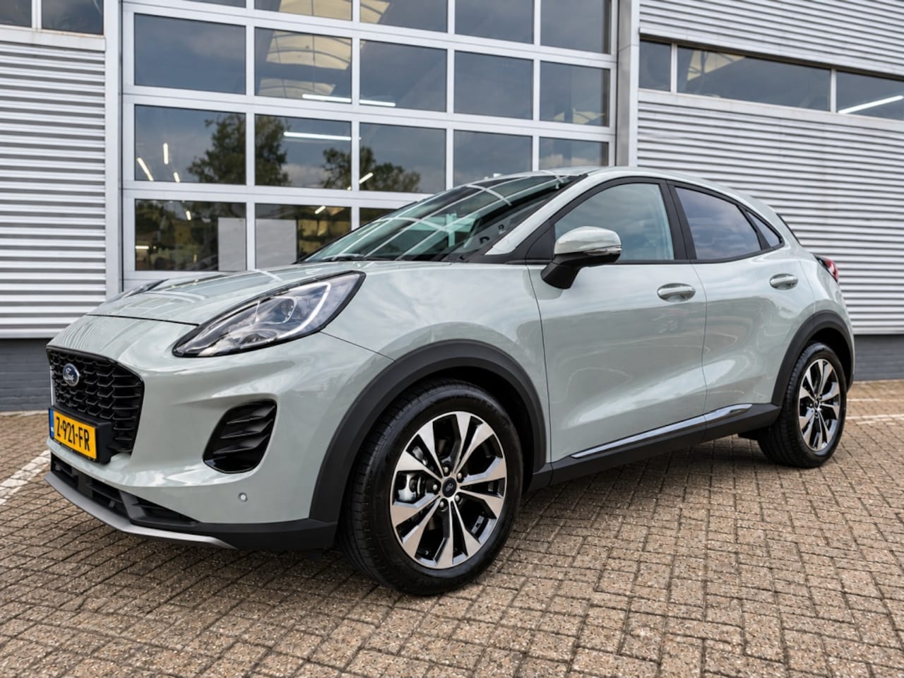 Ford Puma - 1.0i Ecoboost Hybrid 125pk Titanium Winterpack - AutoWereld.nl