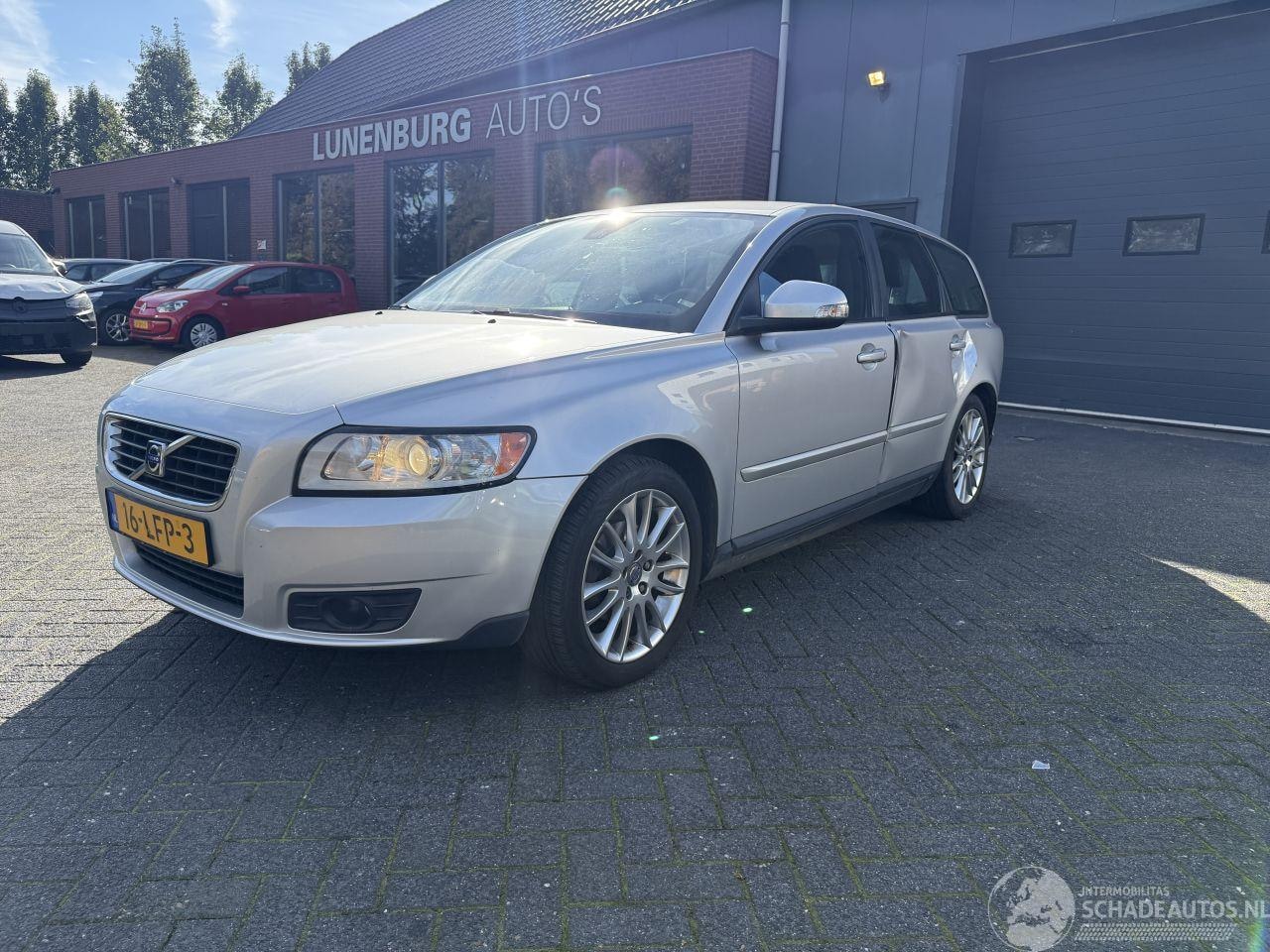 Volvo V50 - V-50 2.0 Sport (Stationwagen 5-dr.) - AutoWereld.nl